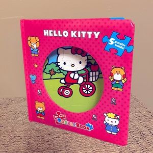 HELLO KITTY Puzzle Book
